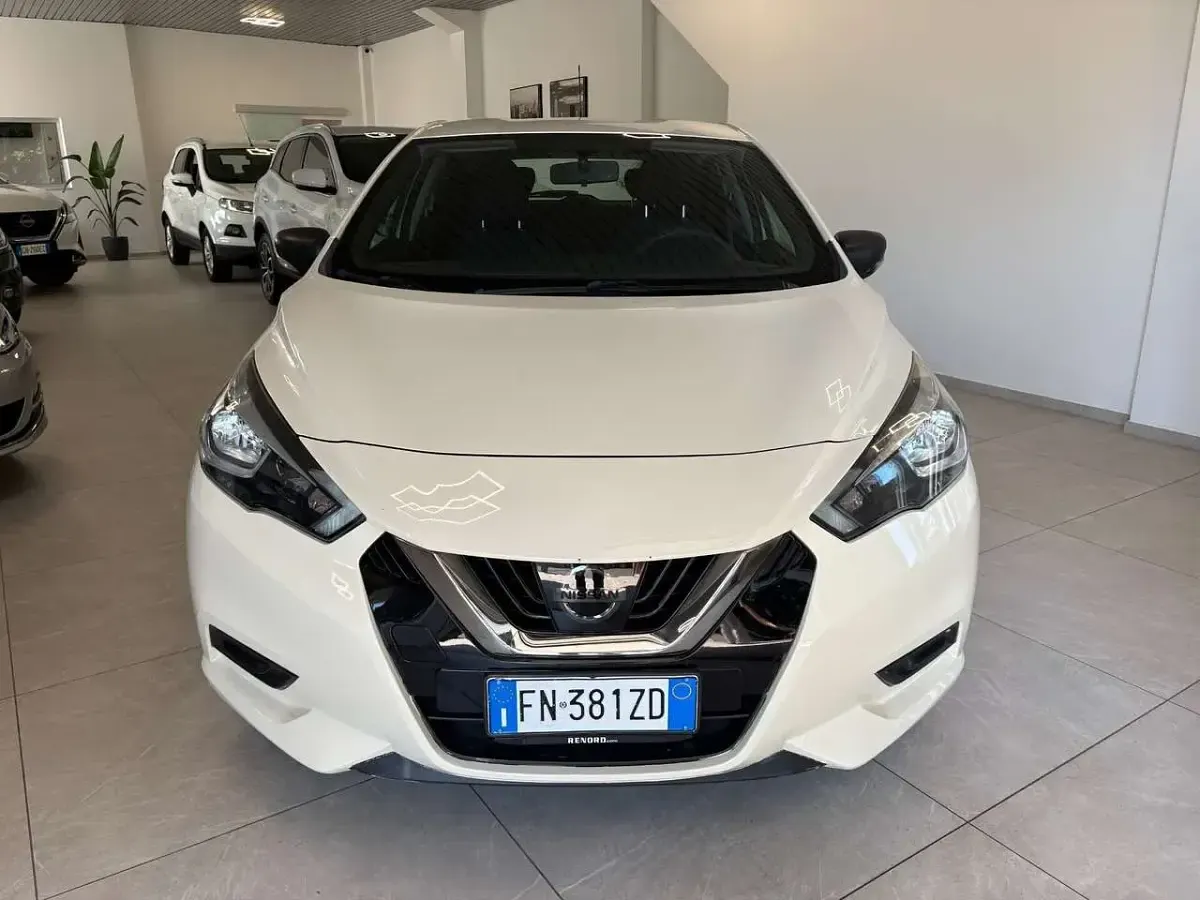 Usata Nissan Micra Acenta 71 CV (52 kW) 2018 Beige Utilitaria