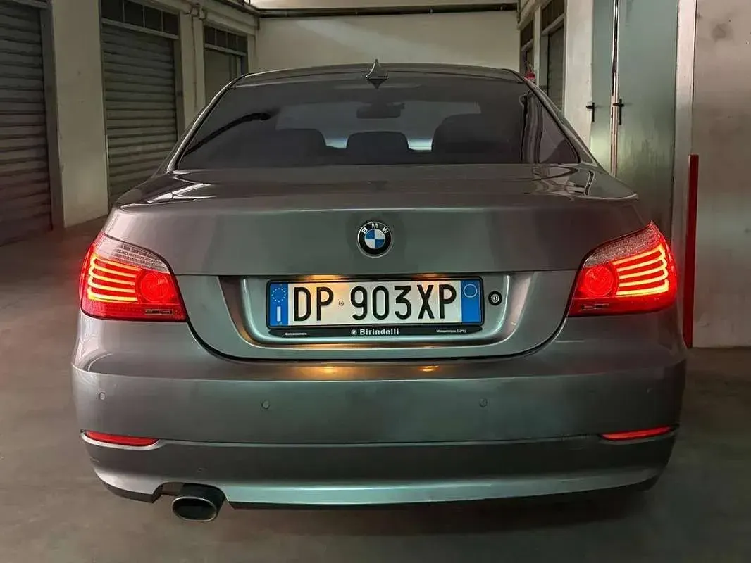 Usata BMW 520 177 CV (130 kW) 2008 Argento Berlina