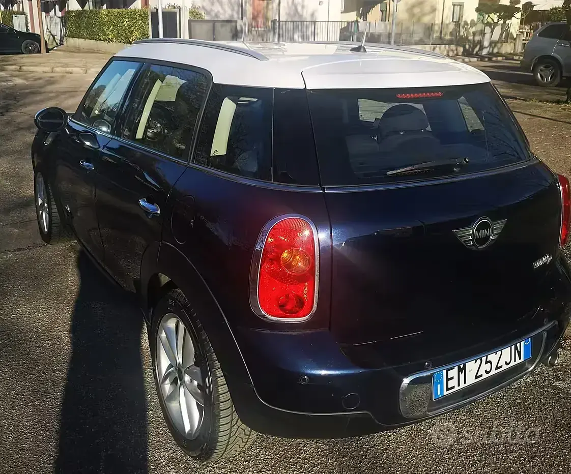 Usata Mini Countryman 111 CV (81 kW) 2012 Bluazzurro SUV