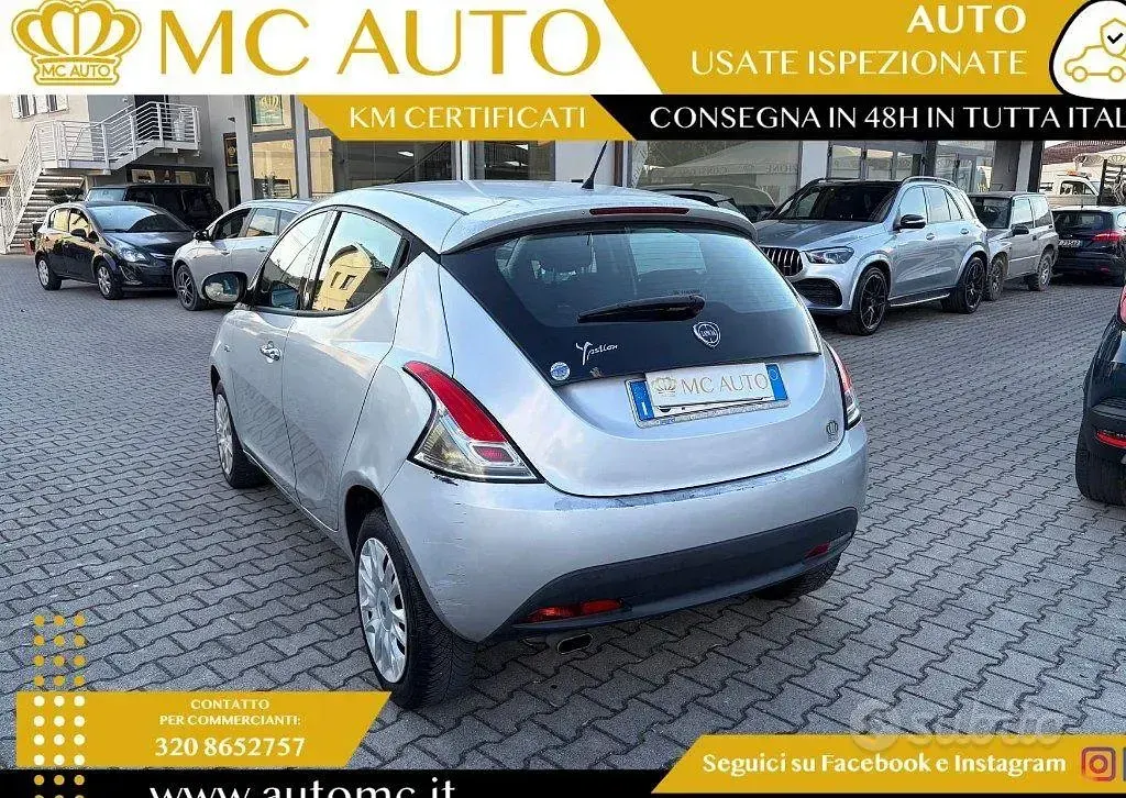 Usata Lancia Ypsilon Gold 69 CV (50 kW) 2013 Grigio Utilitaria