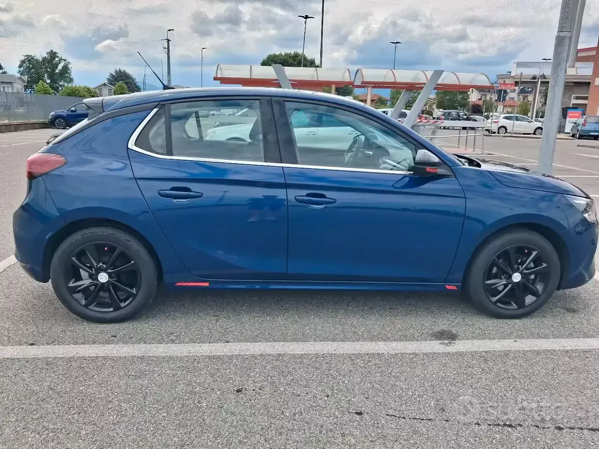 Usata Opel Corsa Elegance 75 CV (55 kW) 2021 Blu Utilitaria