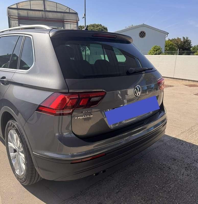 Usata VW Tiguan Business 150 CV (110 kW) 2018 Grigio SUV