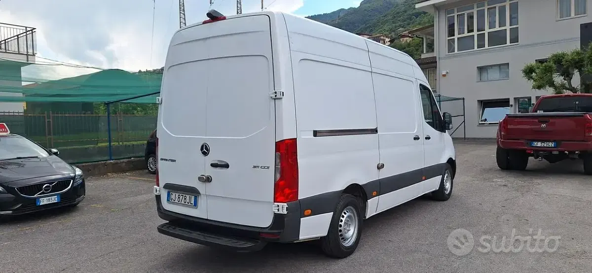 Usata Mercedes Sprinter 114 CV (83 kW) 2022 Bianco Furgone