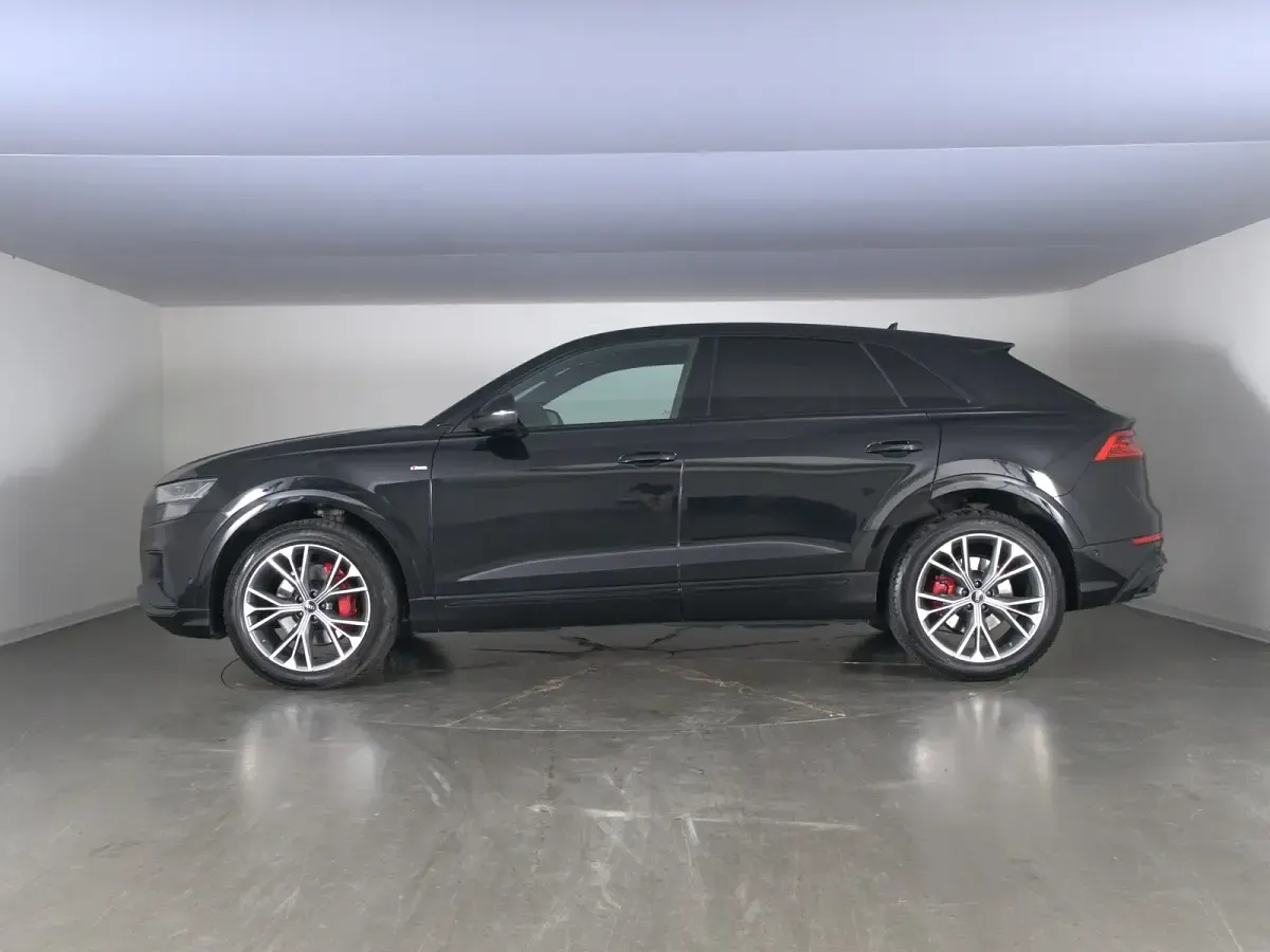Usata Audi Q8 Sport 286 CV (210 kW) 2023 Nero mito SUV
