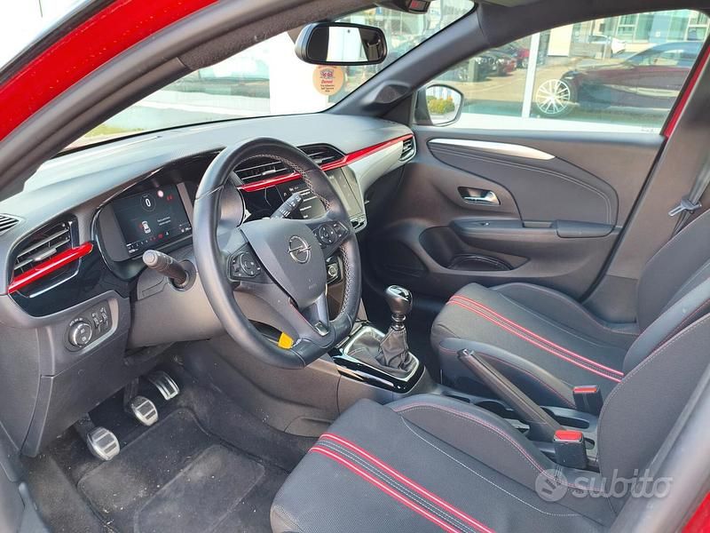 Usata Opel Corsa GS Line 101 CV (74 kW) 2022 Rosso Utilitaria