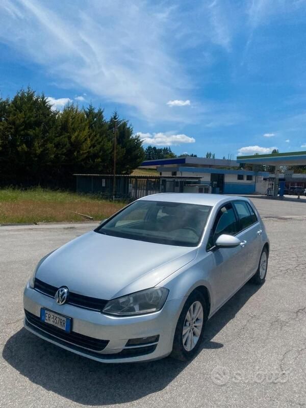 Usata VW Golf VII 110 CV (80 kW) 2013 Grigio Utilitaria