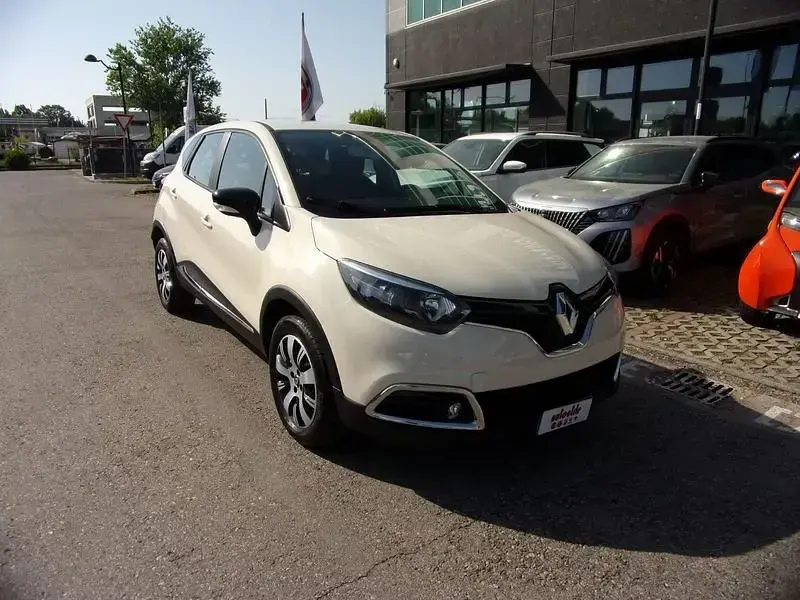 Usata Renault Captur Life 90 CV (66 kW) 2017 SUV