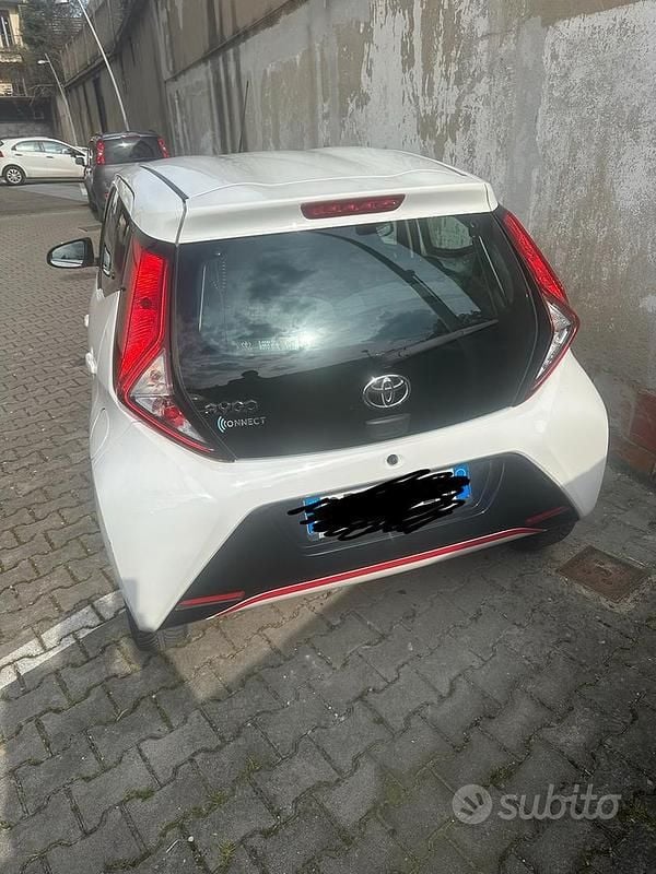 Usata Toyota Aygo Edition 72 CV (52 kW) 2020 Utilitaria
