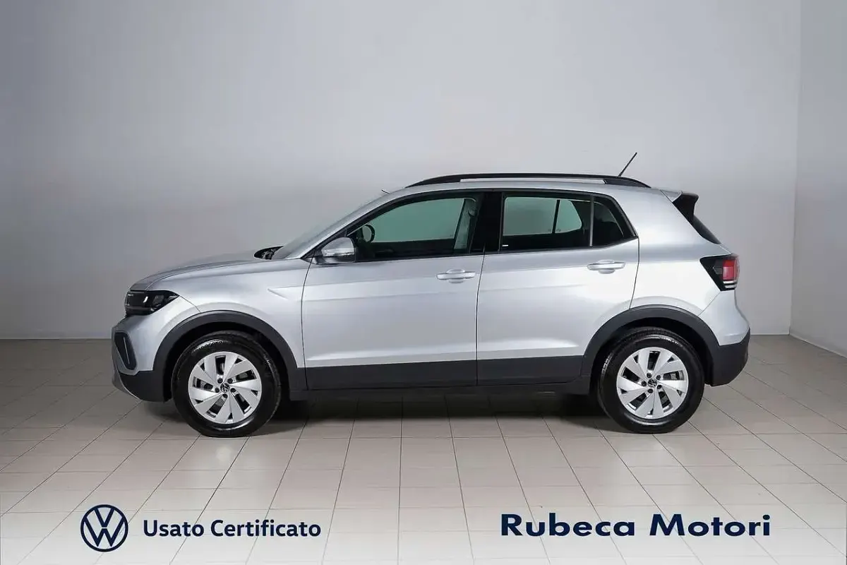 Usado VW T-Cross Life 116 CV (85 kW) 2024 Plateado SUV