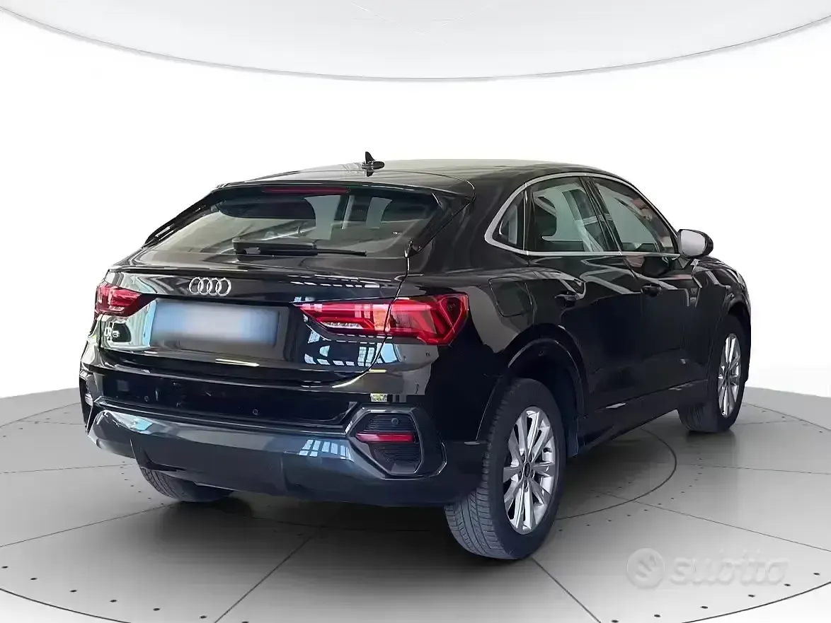 Usata Audi Q3 Business Plus 150 CV (110 kW) 2022 Nero SUV