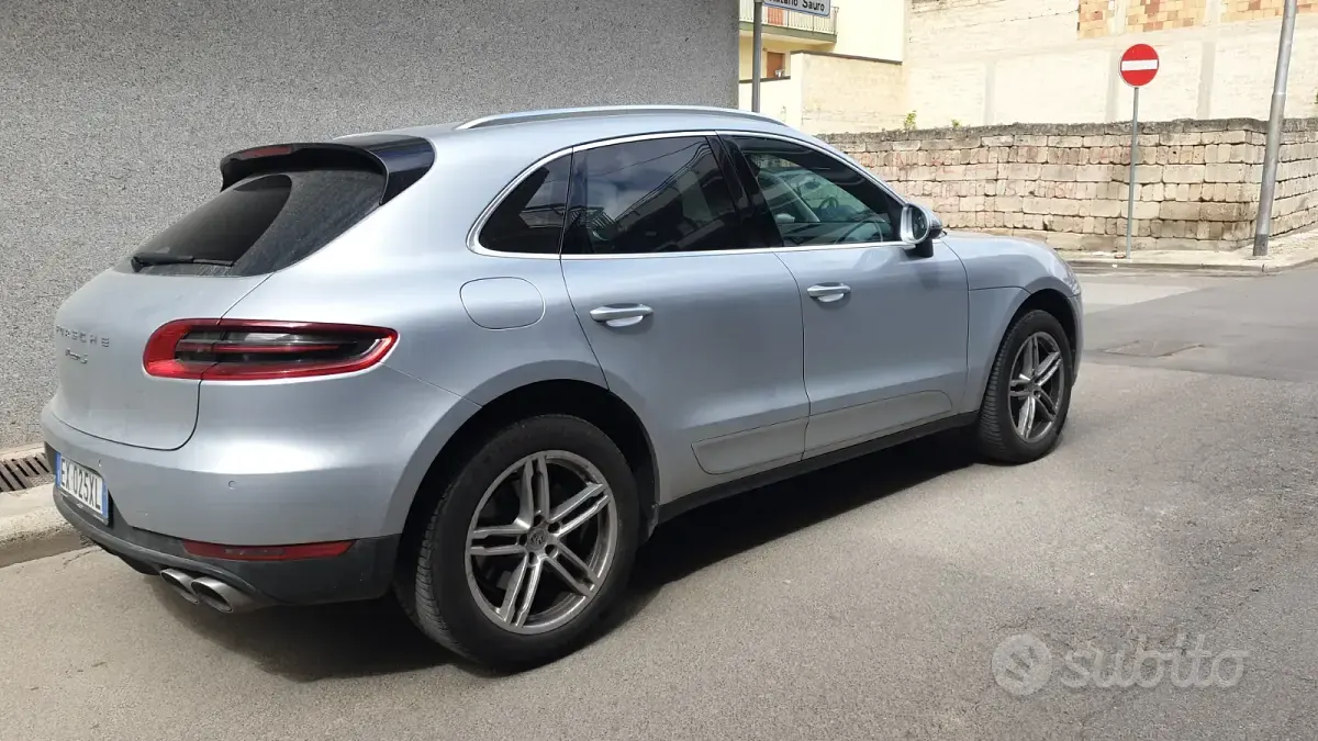 Usata Porsche Macan 250 CV (183 kW) 2014 Grigio SUV