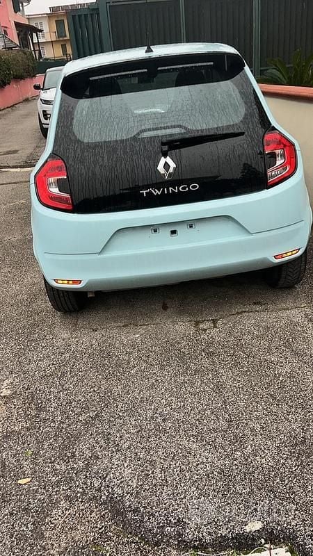 Usata Renault Twingo SE 71 CV (52 kW) 2023 Utilitaria