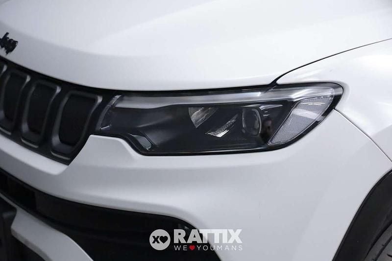 Usata Jeep Compass 131 CV (96 kW) 2024 Alpine white con tetto nero SUV