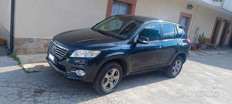 Usata Toyota RAV4 150 CV (110 kW) 2012 Nero SUV