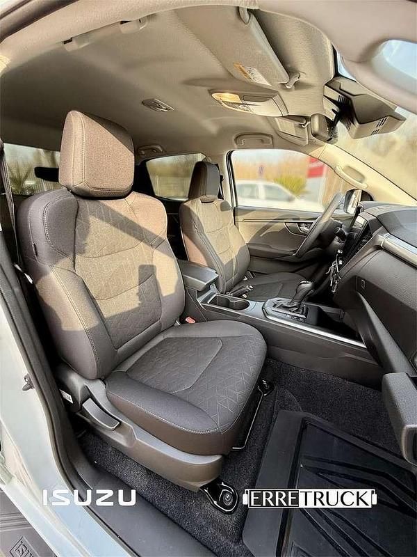 Nuova Isuzu D-Max 165 CV (121 kW) 2026 Bianco Pick-up