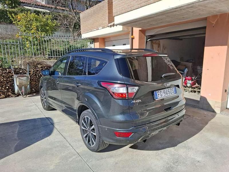 Usata Ford Kuga ST-Line 120 CV (88 kW) 2017 SUV
