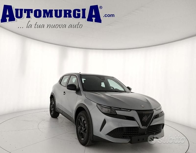 Grigio Nuova 2025 Alfa Romeo GT Junior SUV | 26.690 € (Buon prezzo) - Immagine 1/4