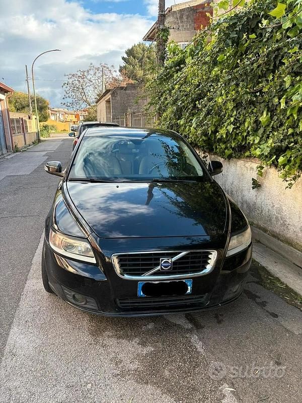 Usata Volvo V50 115 CV (84 kW) 2010 Nero Station wagon
