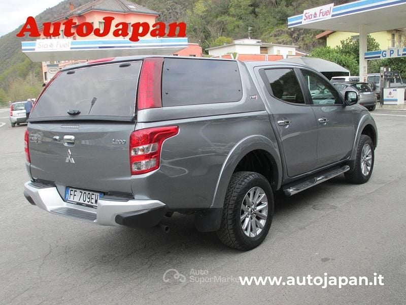 Usata Mitsubishi L200 Intense 154 CV (113 kW) 2016 Grigio Pick-up