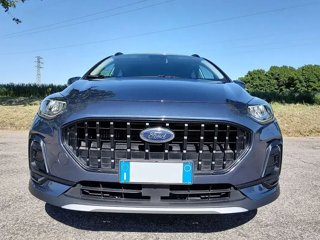 Second-hand Ford Fiesta Active 125 CP (91 kW) 2023 Albastru Hatchback