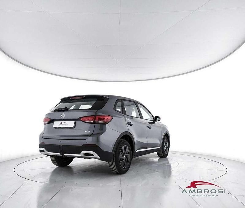 Nuova MG ZS 116 CV (85 kW) 2026 Dark gray SUV