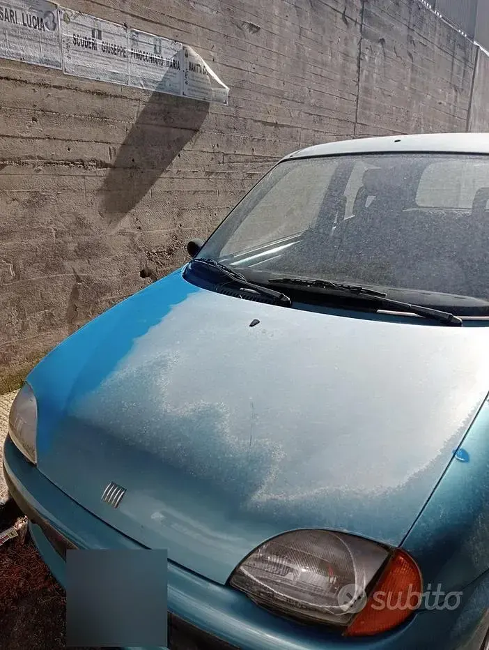 Käytetty Fiat 600 39 HP (28 kW) 2000 Sininen Sedan