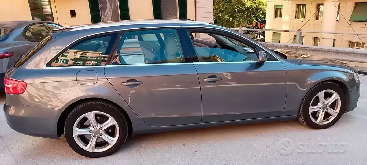 Usata Audi A4 177 CV (130 kW) 2012 Grigio Station wagon
