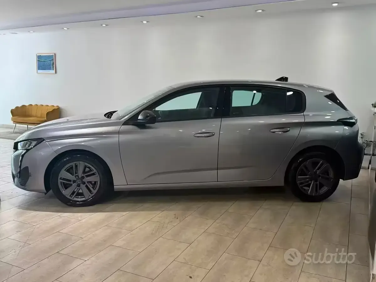 Usata Peugeot 308 Allure 131 CV (96 kW) 2023 Grigio Berlina