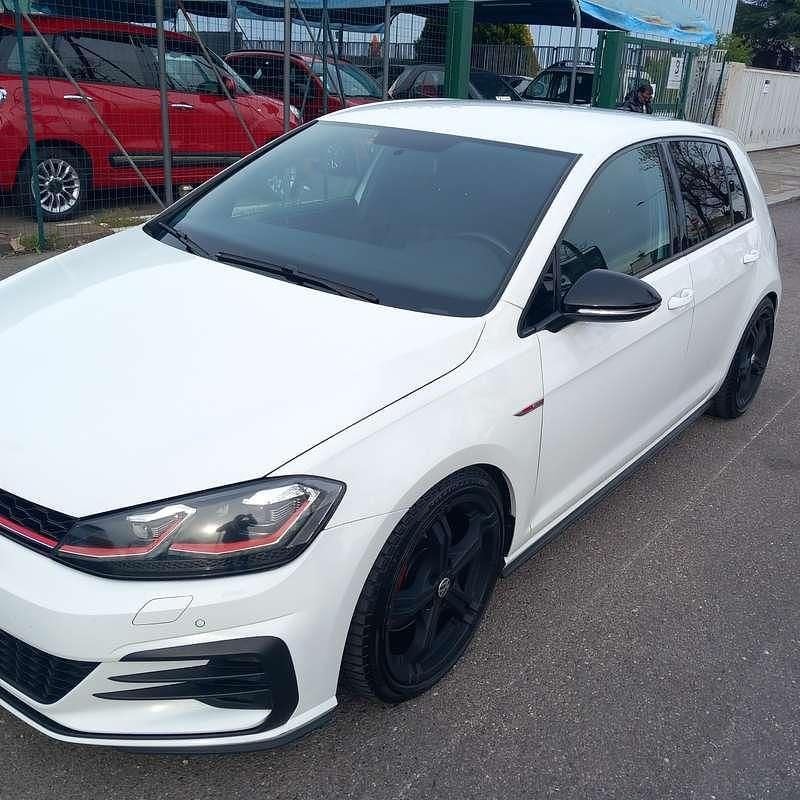 Usata VW Golf VII GTI 220 CV (161 kW) 2017 Berlina