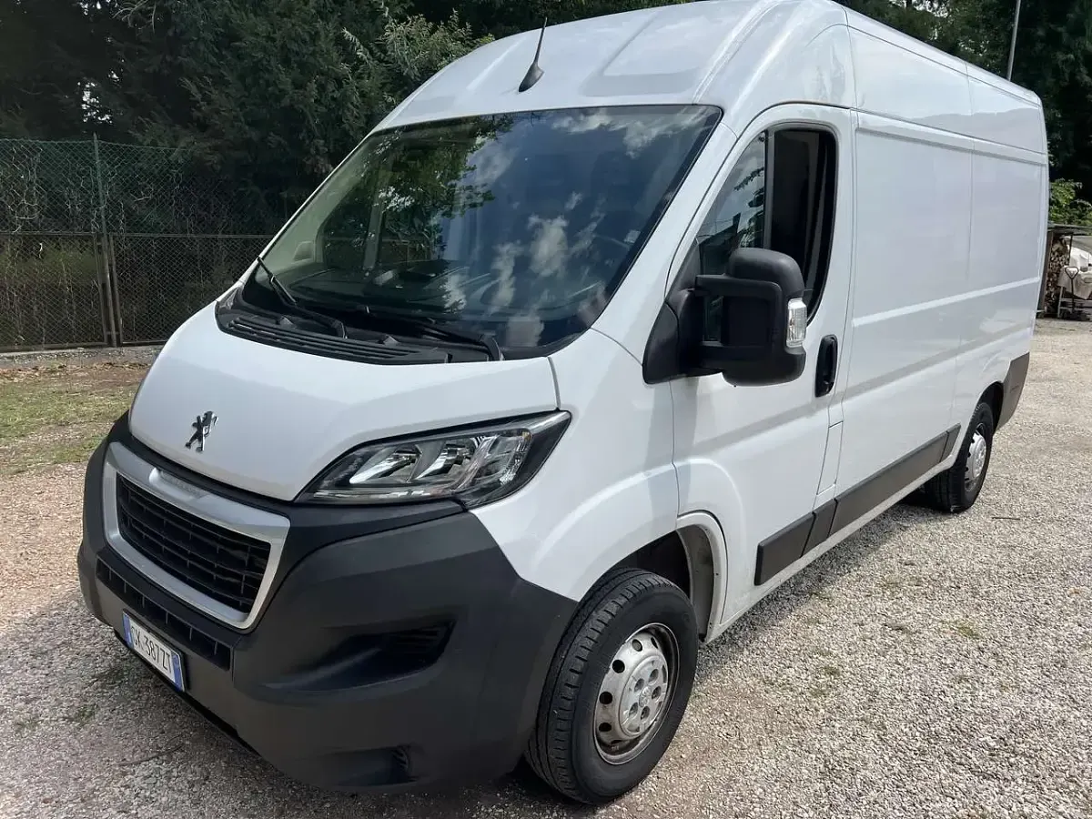 Usata Peugeot Boxer 143 CV (105 kW) 2022 Other Furgone