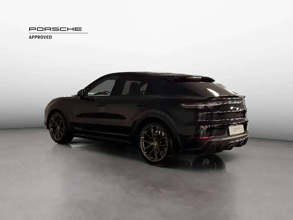 Usata Porsche Cayenne Turbo Coupe 640 CV (470 kW) 2023 Nero cromite Coupé