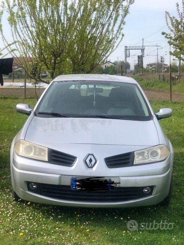 Usata Renault Mégane III 98 CV (72 kW) 2008 Grigio Utilitaria
