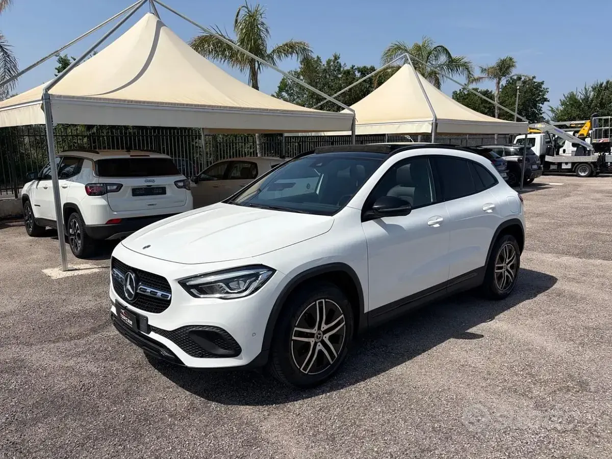 Usata Mercedes A200 150 CV (110 kW) 2022 Bianco Berlina
