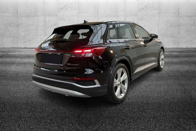 Usata Audi Q4 e-tron Comfort 69 kW (95 CV) 2023 Nero metallizzato SUV