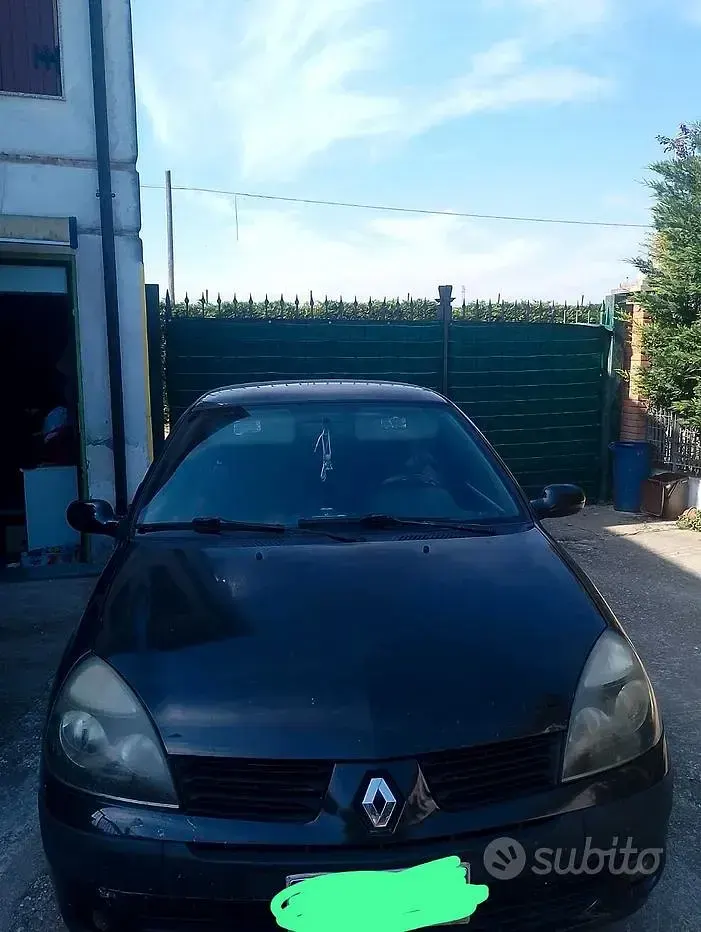 Usata Renault Clio 75 CV (55 kW) 2004 Nero Utilitaria
