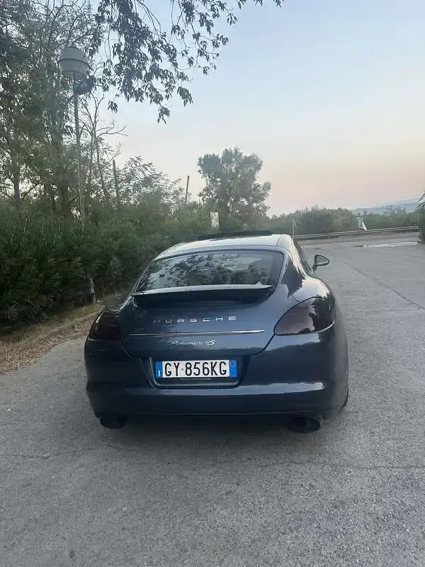 Usata Porsche Panamera 400 CV (294 kW) 2011 Utilitaria