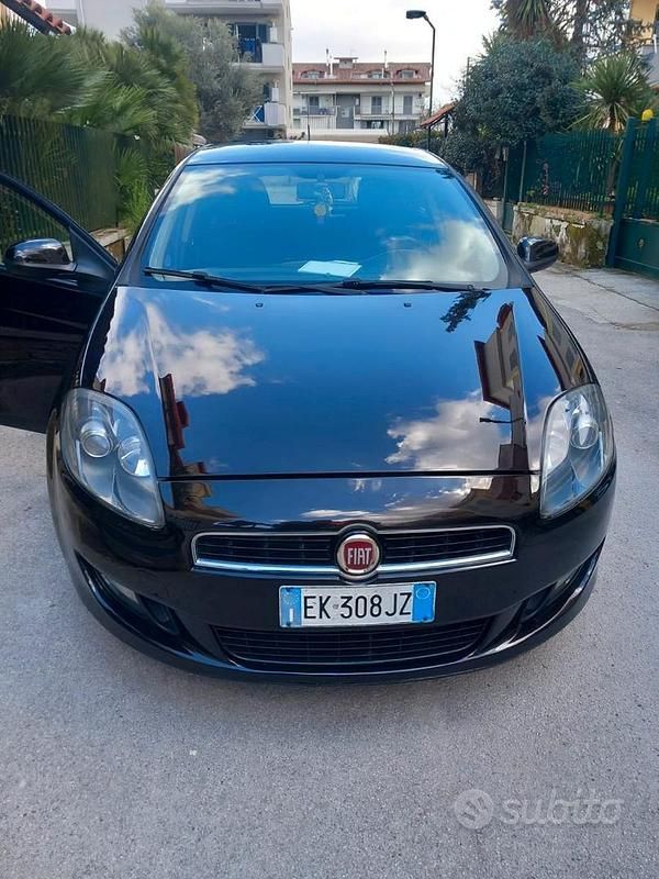 Usata Fiat Bravo 105 CV (77 kW) 2015 Utilitaria