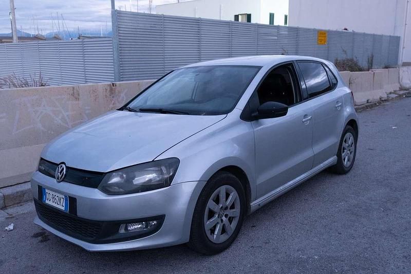 Usata VW Polo 75 CV (55 kW) 2011 Argento Utilitaria