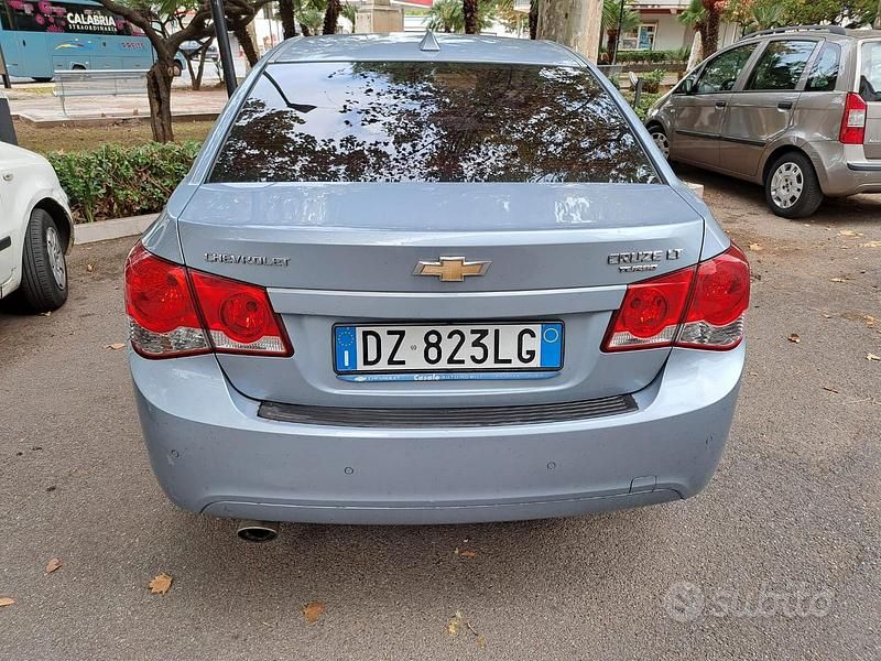 Usata Chevrolet Cruze LT 150 CV (110 kW) 2009 Blu Berlina