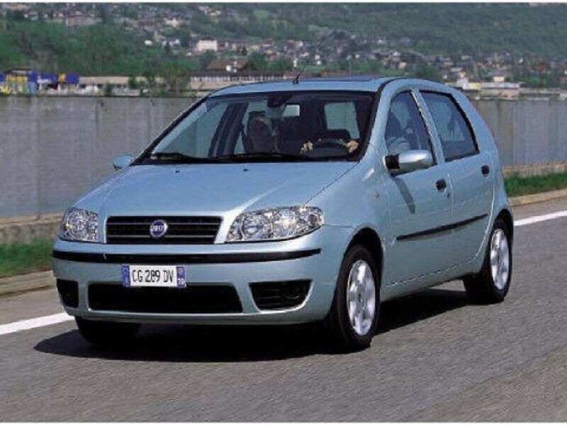 Usato 2010 Fiat Punto Evo 1.2 Benzin (3.000 €)