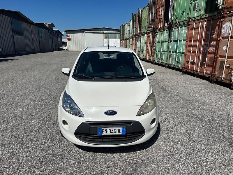 Usata Ford Ka 75 CV (55 kW) 2013 Bianco Utilitaria