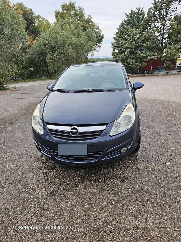 Usata Opel Corsa 80 CV (58 kW) 2008 Utilitaria