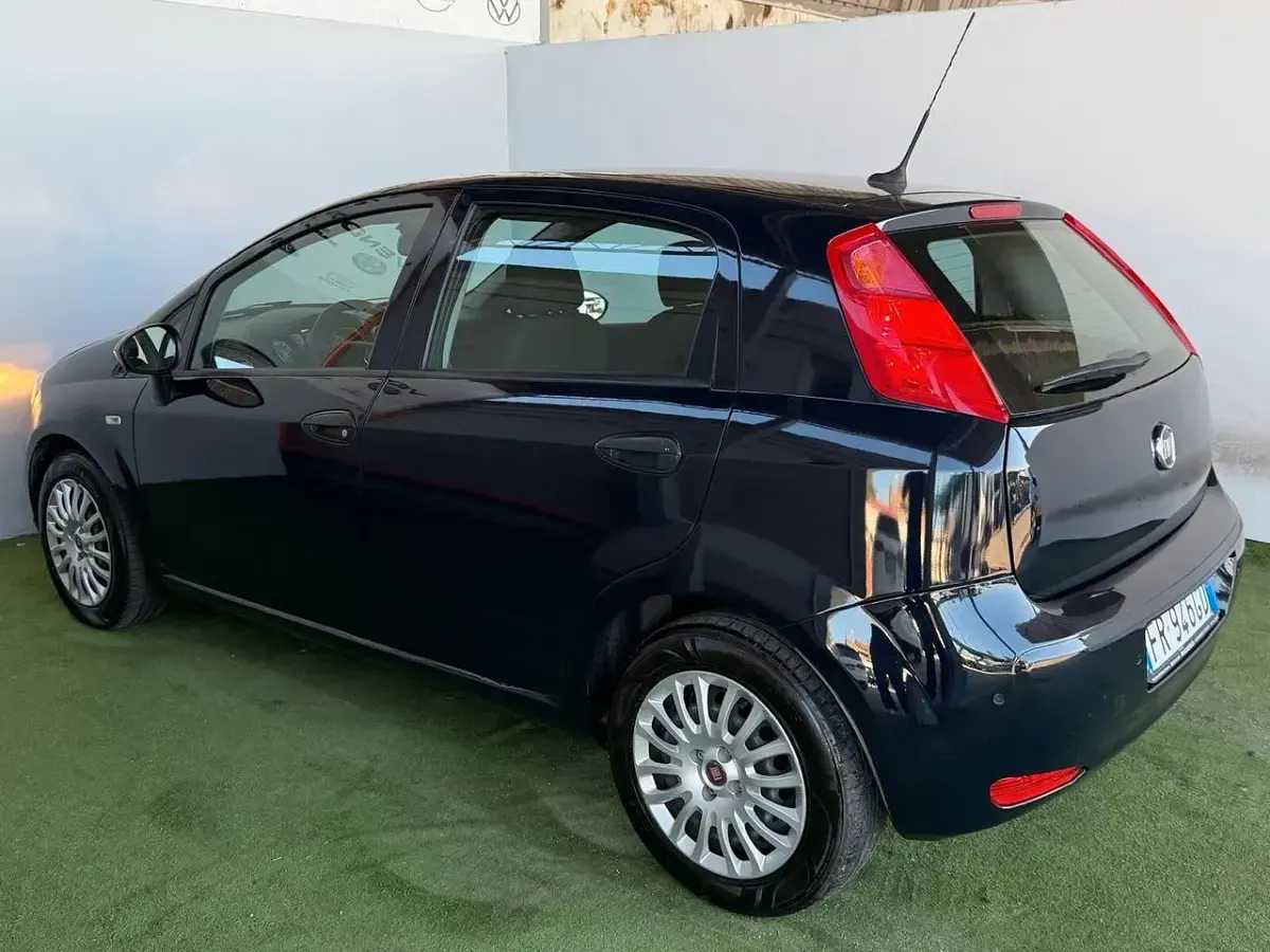 Usata Fiat Punto Street 95 CV (69 kW) 2018 Blu Utilitaria