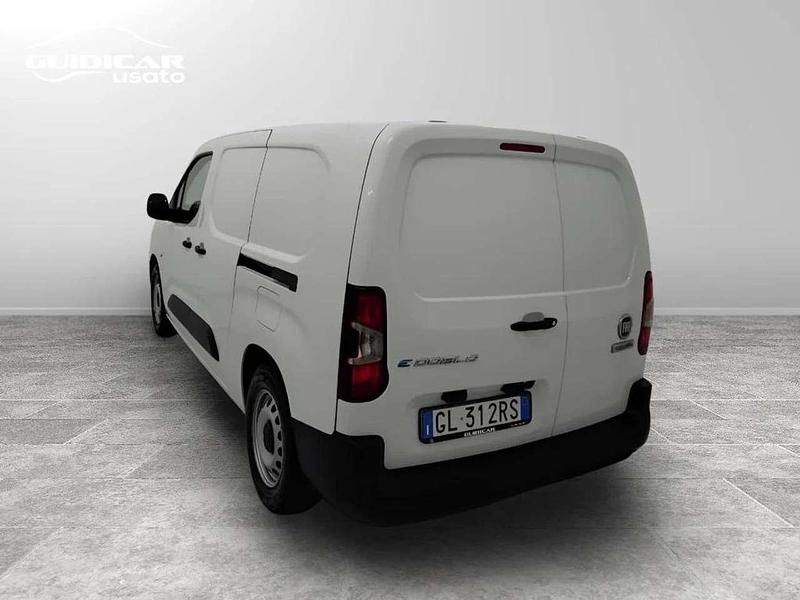 Usata Fiat Doblò 56 kW (77 CV) 2023 Bianco Monovolume