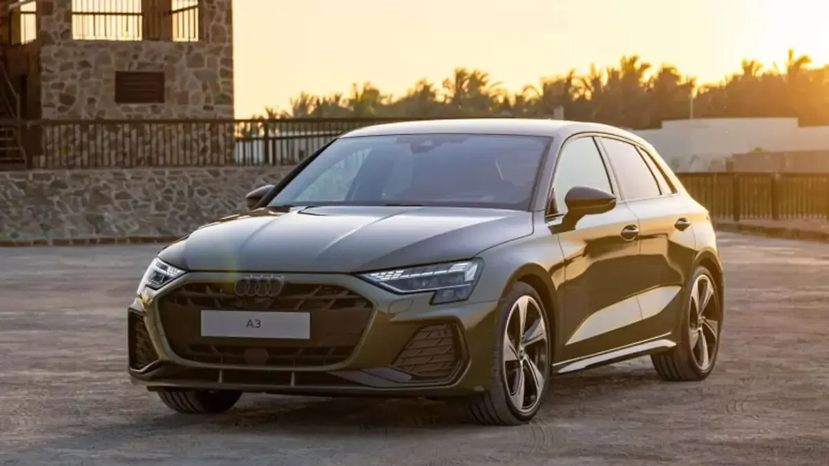 Nuova Audi A3 Business 116 CV (85 kW) 2025 Argento Berlina