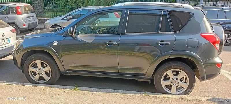 Usata Toyota RAV4 177 CV (130 kW) 2006 SUV