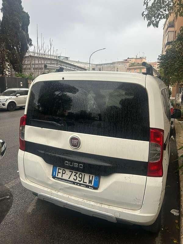 Usata Fiat Qubo Trekking 95 CV (69 kW) 2018 Bianco Monovolume