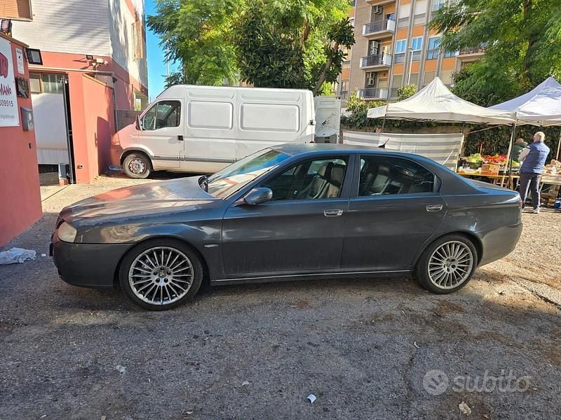 Grigio Usata 2005 Alfa Romeo 166 Tre volumi | 2000 € (Ottimo prezzo) - Immagine 1/4