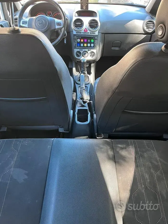 Usata Opel Corsa 86 CV (63 kW) 2012 Bianco Utilitaria