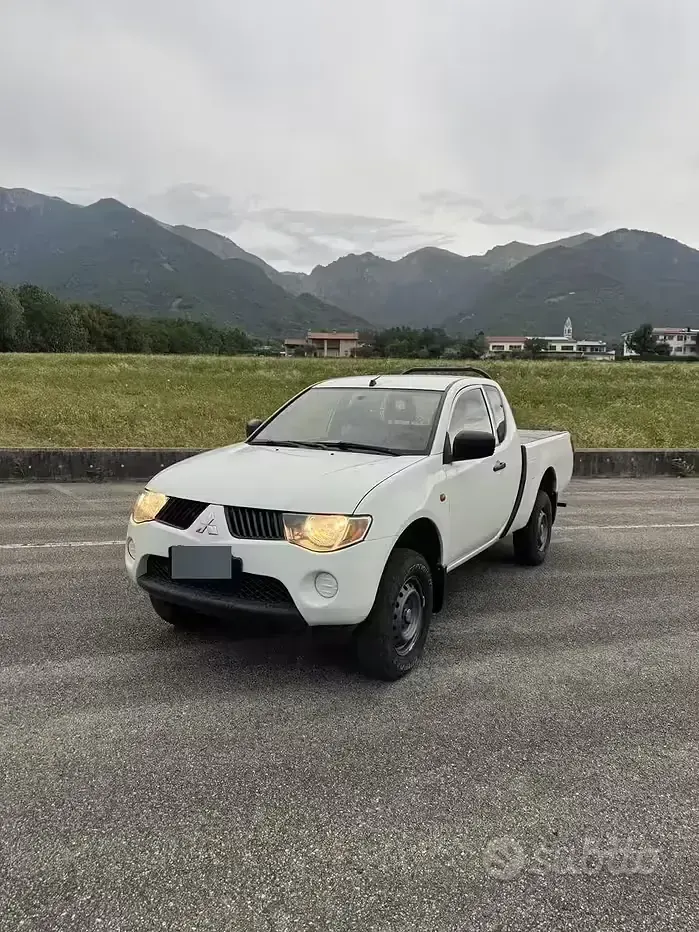 Usata Mitsubishi L200 136 CV (100 kW) 2008 Pick-up